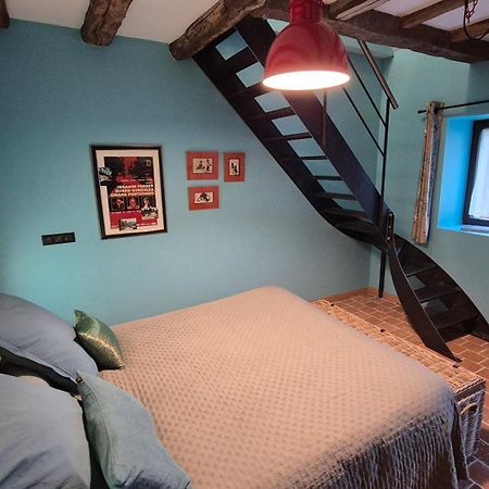 Bed and Breakfast Les Granges De L'Epan Жу-ле-Тур Экстерьер фото